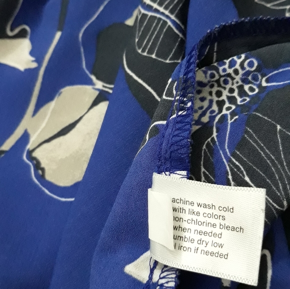 Lane Bryant Ruffle Sleeve Floral Blouse Sz 18/20 - Picture 6 of 6